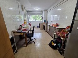 Blk 352 Clementi Avenue 2 Shopping Centre (Clementi), HDB 3 Rooms #556459811